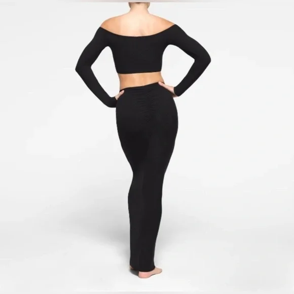 Skims soft lounge ruched long skirt - Picture 2 of 8